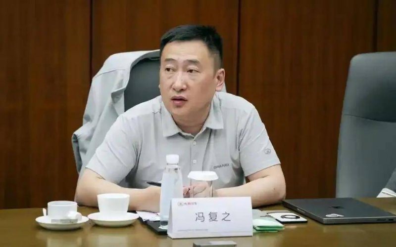 外汇icmarkets官网市四大班子领导看望慰问参加两会的人大代表和政协委员
